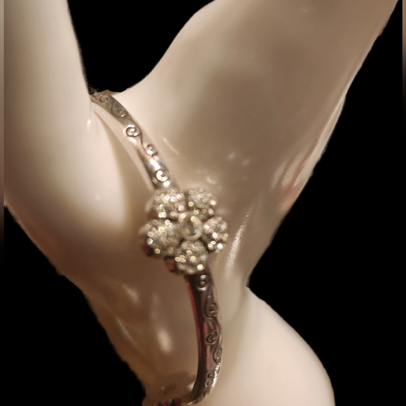Brighton Jewelry - Brighton Daisy Chain Bangle